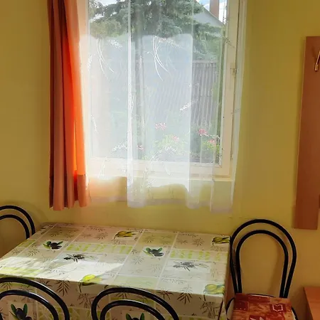 Apartment Apartmanhaz Balatonfenyves