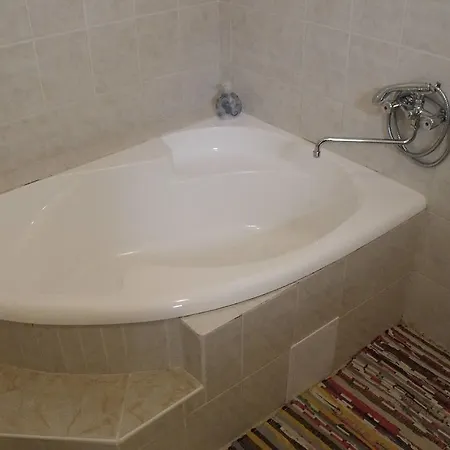 Apartmanhaz * Balatonfenyves