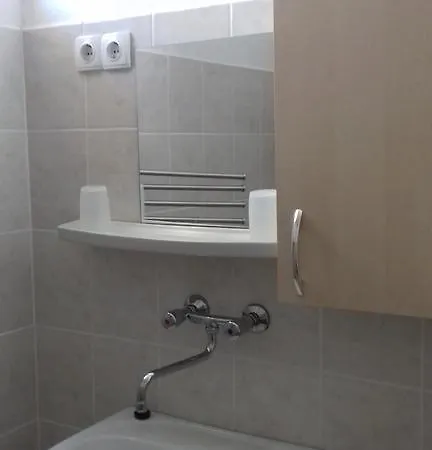 公寓 Apartmanhaz *