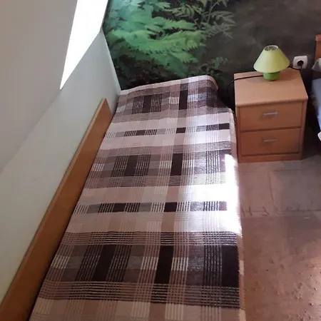 Apartment Apartmanhaz *