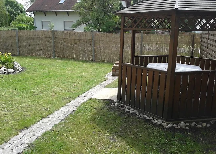 Apartmanhaz Apartment Balatonfenyves
