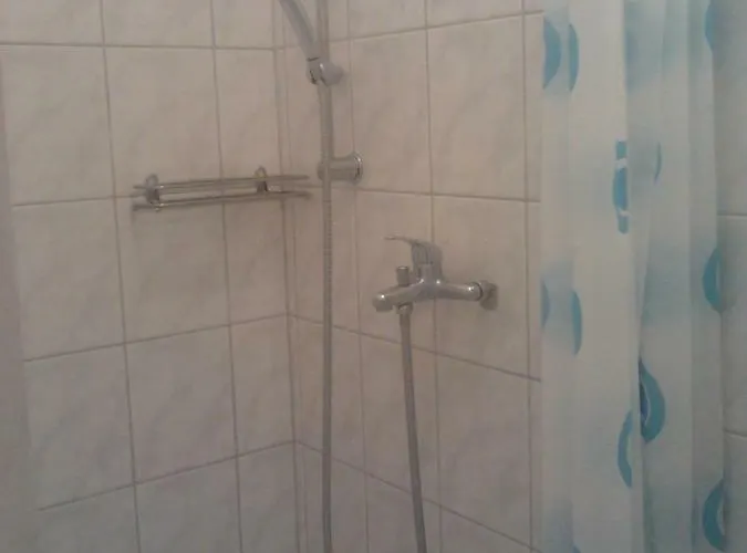 Apartmanhaz * Balatonfenyves